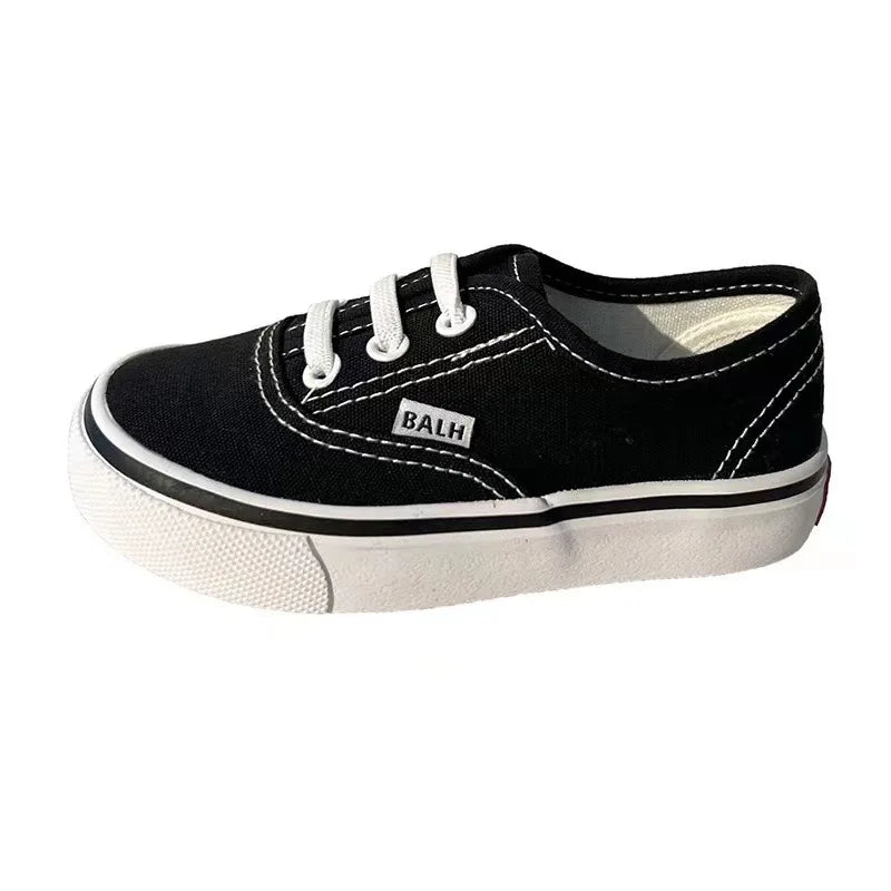Kid canvas sneakers